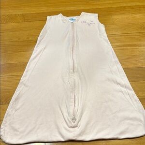 Halo girls cotton sleep sack size large 12 to 18 months.